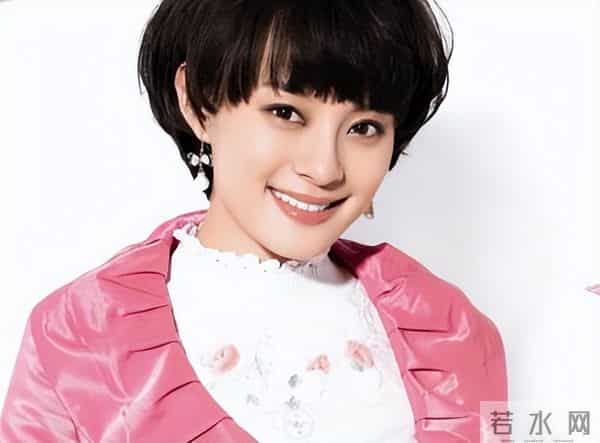 张艺谋没说错,看似“不合群”的孙俪,是娱乐圈真正的“聪明人”