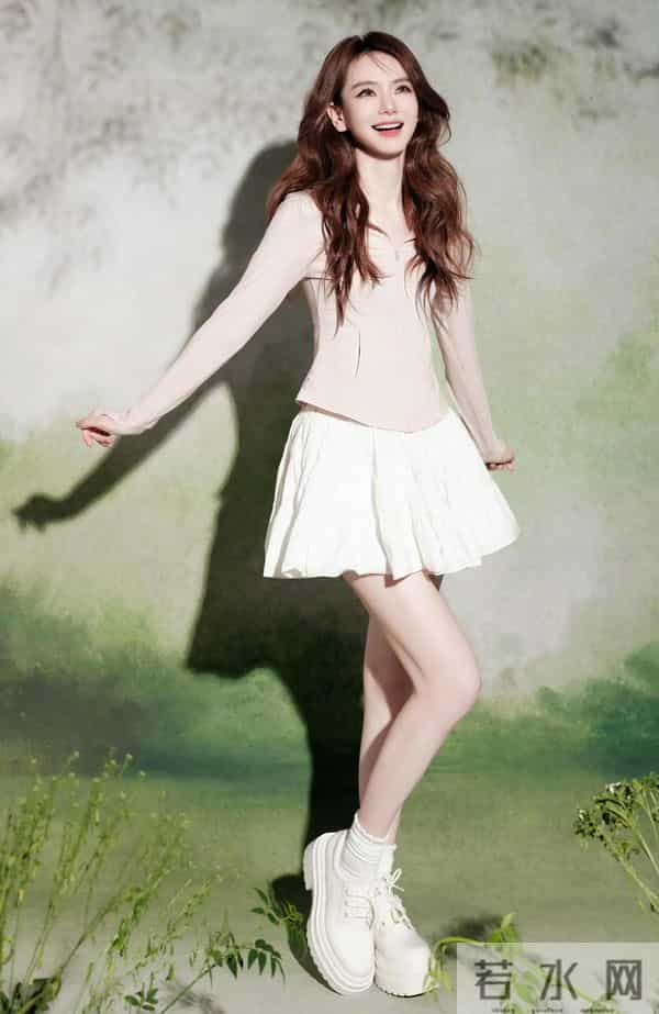 戚薇 最新内衣代言照片,这个身材真的太傲人了