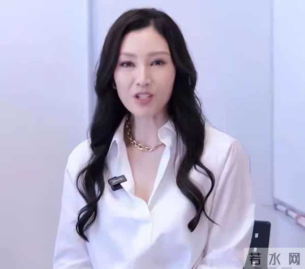 这么多年了，能让李嘉欣死心塌地的，也只有许晋亨一个人