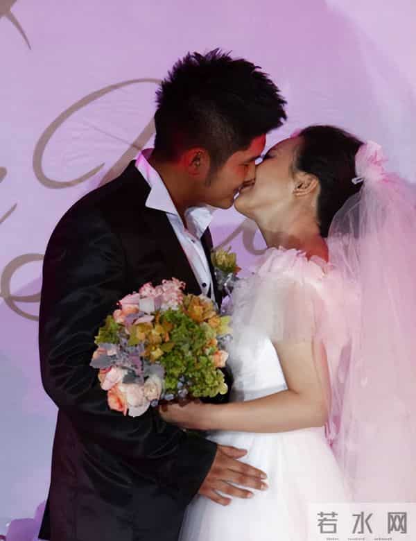 再多钱有什么用?潘长江女儿如今的现状,给所有父母提了个醒