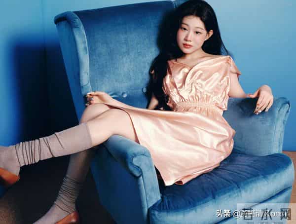 沈佳润最新杂志大片, 青春洋溢好美啊 ! 第七张妥妥的财阀千金即视感