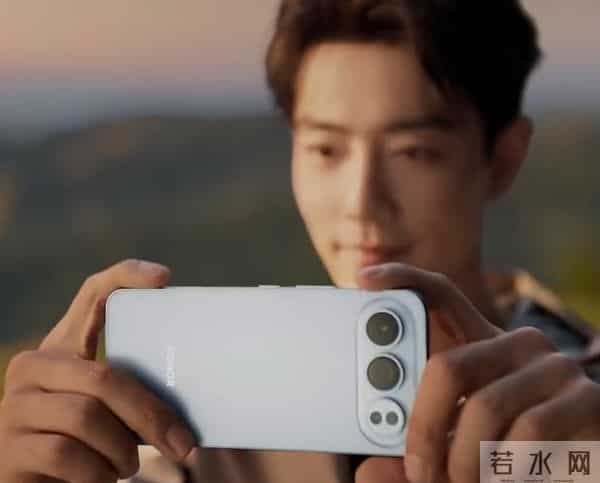 一张照片，揭露了李谷一的“真实状况”，难怪突然退出央视春晚