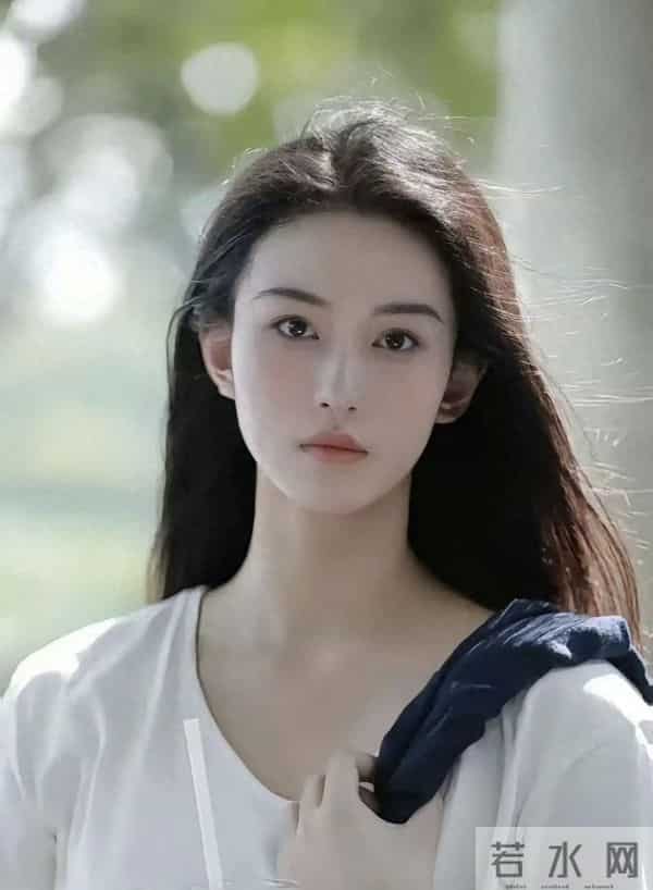 王梓莼也算是黑红了，连前男友都被扒，其长相酷似韩国男星李洙赫