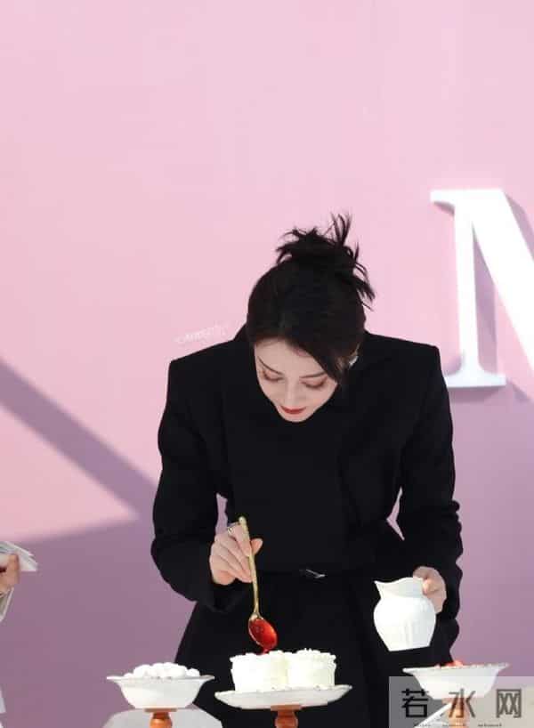 迪丽热巴南京封神！这才是顶流该有的排面