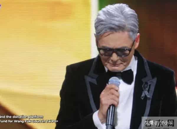 两副面孔？未见捐款却登台捞金，这次周润发被扒了老底，真相大白