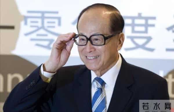 97岁的李嘉诚没想到，一场大火，让所有人看清了他的“真面目”