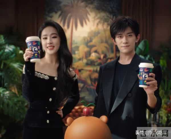 太养眼了！38岁的刘亦菲竟真的跟25岁的易烊千玺合作，快递剧本吧