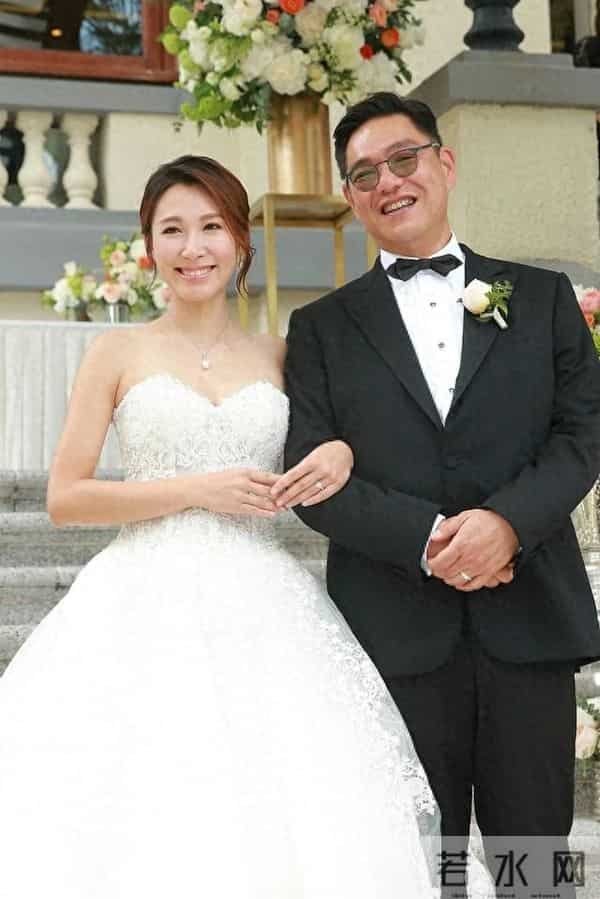 爆！38岁TVB宫女嫁百亿富豪，年龄差25岁超甜！