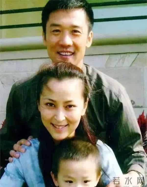 分手四年后，柯蓝都没料到会以此方式，与“前任”黄志忠重续旧缘