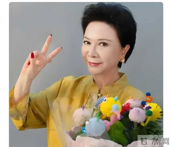 再有钱也没用，64岁身价千万的蔡明，还不是要为39岁儿子操碎了心