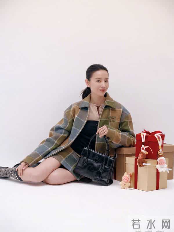 董洁阿姨品牌代言写真,韵味十足