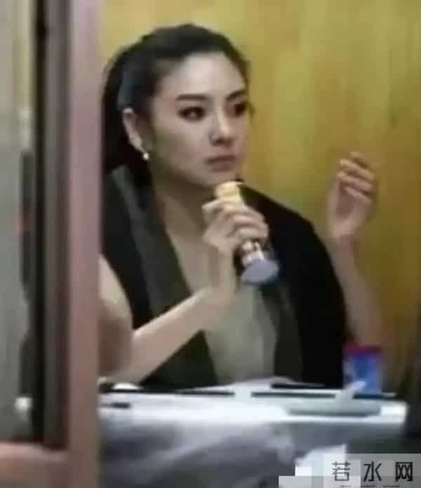 看了张雨绮早期的生图，难怪说追她的人能排到法国