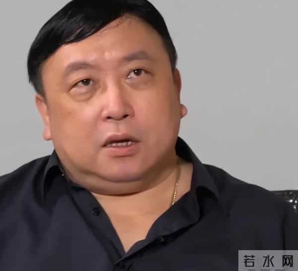 演都不演了,王晶曝易烊千玺拿奖内幕 彻底撕开了内娱的“遮羞布”