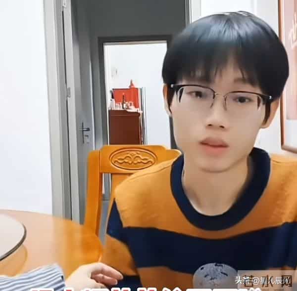 梁志辉姐姐妹妹学历被曝 她们为这个家付出太多 梁妈央求网友一件事