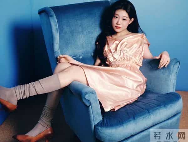 19岁沈佳润再登封面，“最丑星二代”穿上丑衣服，意外讨喜又好看