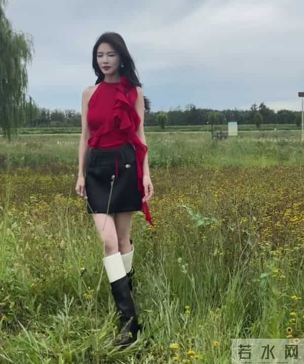 杜淳老婆开心宣布增肥16斤,整个人圆一圈,已胖出小肚腩