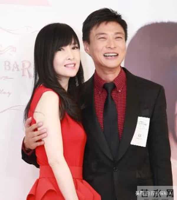 被戴8次绿帽子，3次被捉奸在床，这就是我们“玉女”守卫的爱情？