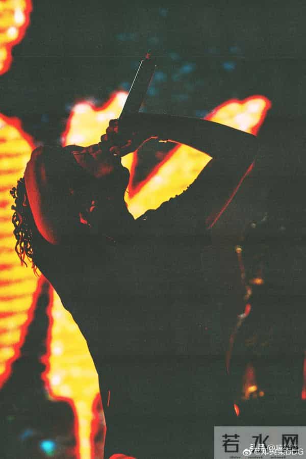 说唱OG被公开羞辱！