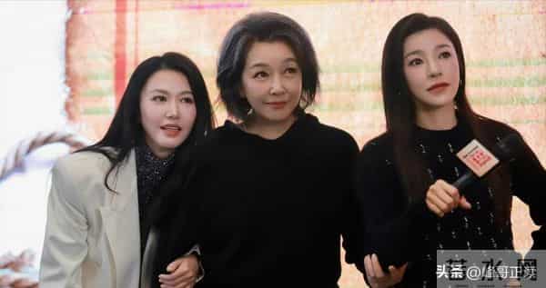 美人迟暮！看见57岁江珊现状才知道，原来一代女神也能优雅老去