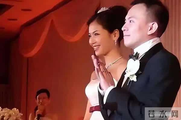 王珂也没想到，为自己还清亿万债务的刘涛，走上了另外一条上坡路