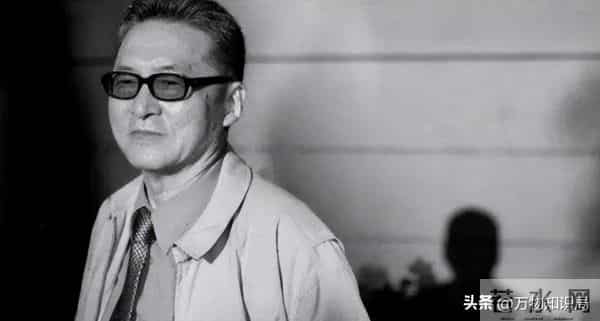 1992年，李敖与王小屯新婚留影，两人相差30岁，气质不输胡因梦