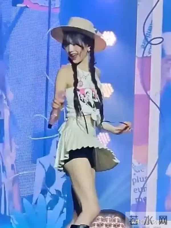 张元英的“身材神话”:完美背后的争议漩涡