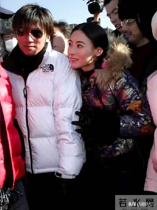 看到谢霆锋张柏芝相爱时的旧照，才发现，她的眼里曾全是这个男人