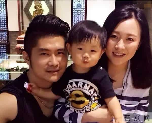 带儿子独守娘家真相大白，潘阳坦白婚姻情况，难怪看不到老公出镜