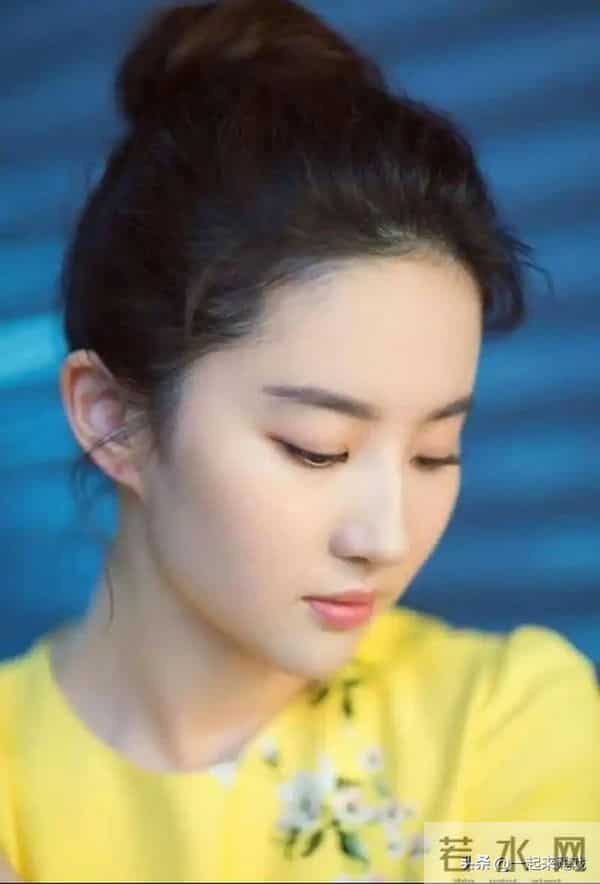 刘亦菲的美,清冷仙气,美得人不敢靠近