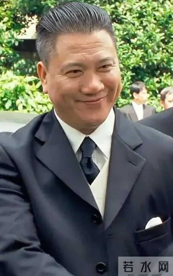 万梓良也没想到,年仅22岁的儿子开始为他争光,音乐比赛惊艳全场