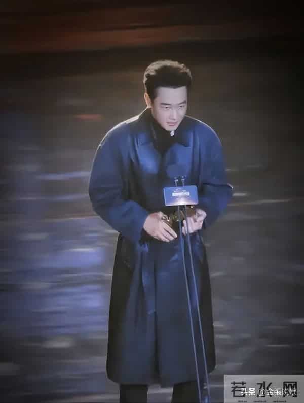 婚变传闻不到半月,罗晋近照曝光形象大变,恶心的一幕却发生了