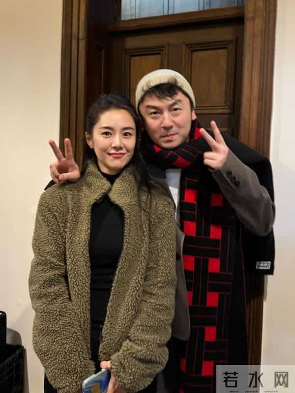 上戏80周年庆，雷佳音王传君同框，陈赫挽着杜江胳膊，于和伟也在