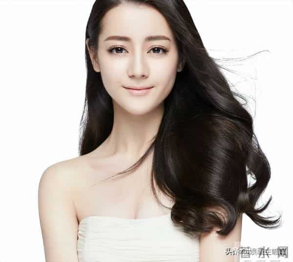 众星不捐款遭审判，贾玲热巴路人缘下滑、刘德华周润发得到原谅