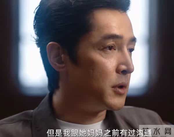 43岁胡歌首谈二胎，对儿子没耐心、偏爱2岁女儿，称自己过气男星