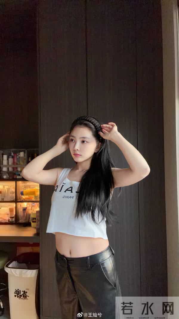 杜淳老婆开心宣布增肥16斤,整个人圆一圈,已胖出小肚腩