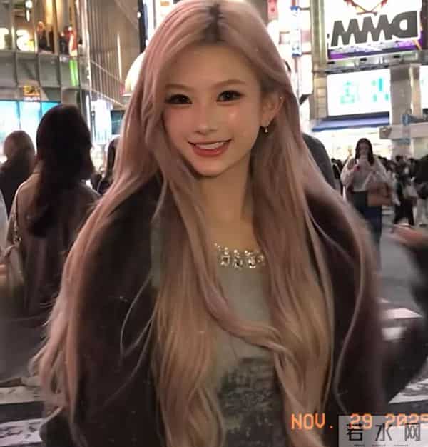 王思聪与网红蓓蓓香港度假被偶遇,开心的像个孩子,“打脸”懒懒