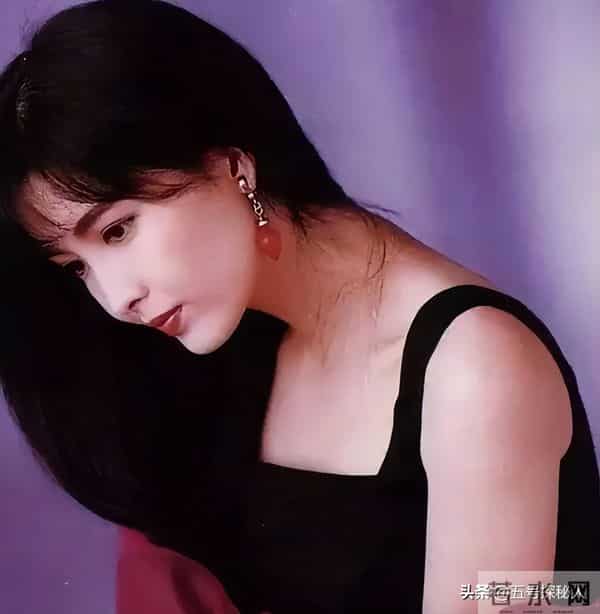 被戴8次绿帽子，3次被捉奸在床，这就是我们“玉女”守卫的爱情？