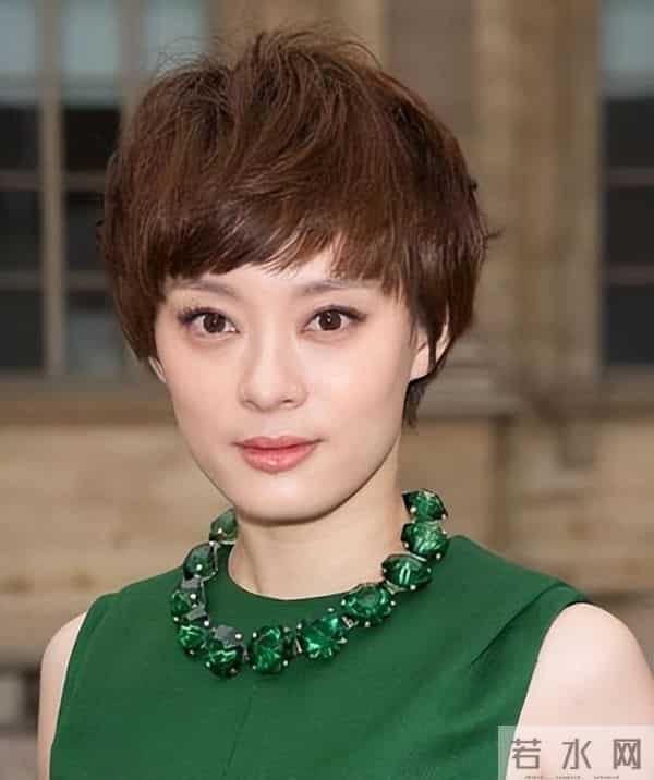 张艺谋没说错,看似“不合群”的孙俪,是娱乐圈真正的“聪明人”