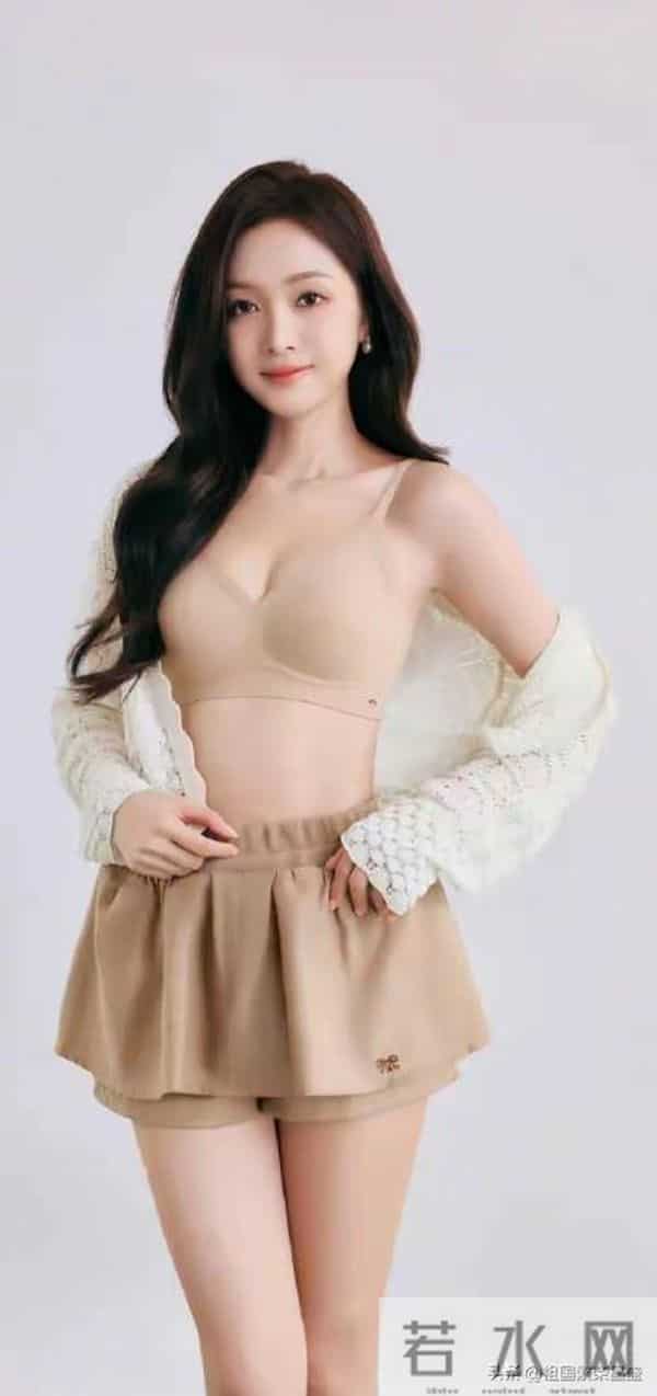 吴宣仪内衣大片