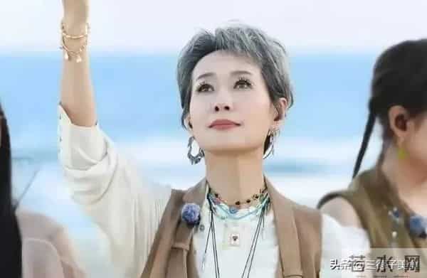 叶童回应退出巡演原因,新白CP太体面了