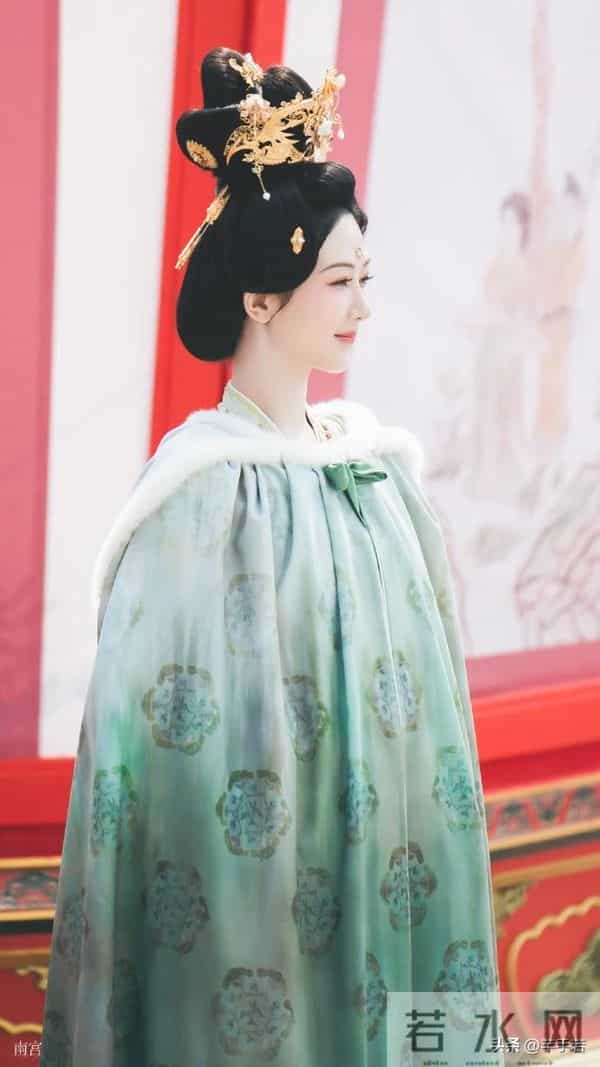 洽洽瓜子疑似内涵杨紫，直言自己的瓜子很干燥，不像杨紫作品注水