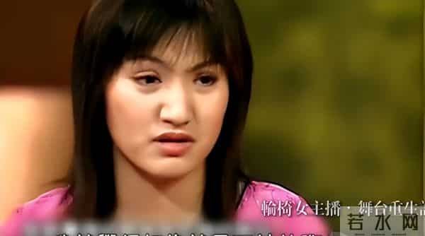 她被称为最美主持人，却突然5分钟内全身瘫痪，如今44岁独身一人