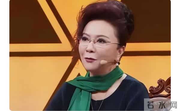 再有钱也没用，64岁身价千万的蔡明，还不是要为39岁儿子操碎了心