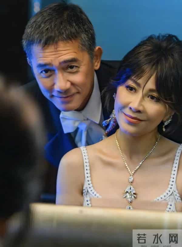 难怪梁朝伟说刘嘉玲没得奖是因太漂亮，当年的她漂亮到秒了张柏芝