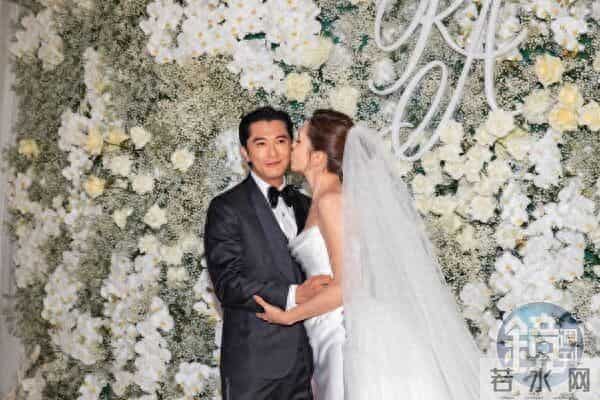 许玮宁婚礼爆插曲！「3男星兄弟情生变」他打招呼遭无视  厕所互动曝