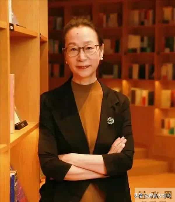 被冤枉抛妻弃子，自证清白的周野芒，揭开了前妻不为人知的一面