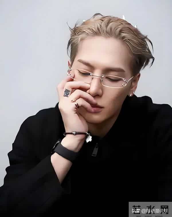 王嘉尔不再隐瞒！主动坦言如何解决生理需求，刘嘉玲说的一点没错