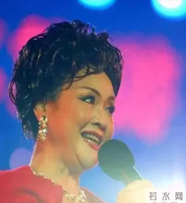 一张照片，揭露了李谷一的“真实状况”，难怪突然退出央视春晚