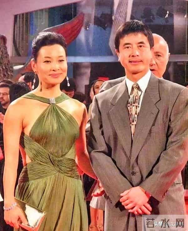 陈冲前夫是他，73岁眼睛炯亮，多年来从事幕后，发展不错生活低调