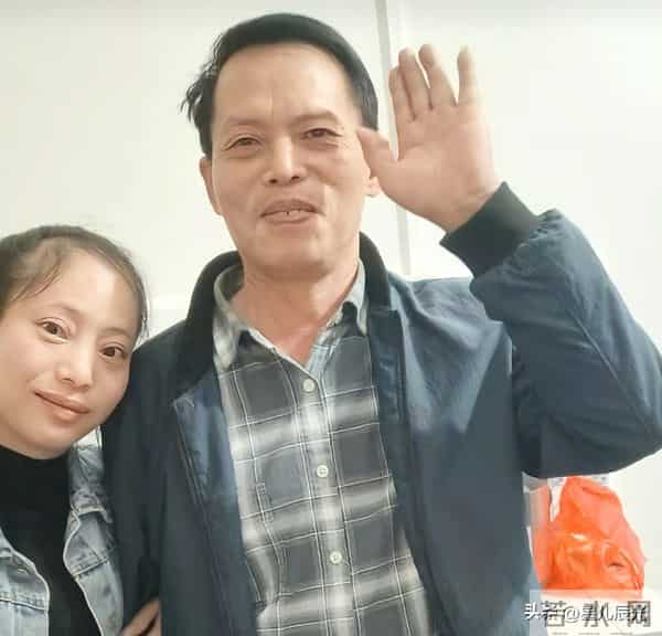 梁志辉姐姐妹妹学历被曝 她们为这个家付出太多 梁妈央求网友一件事